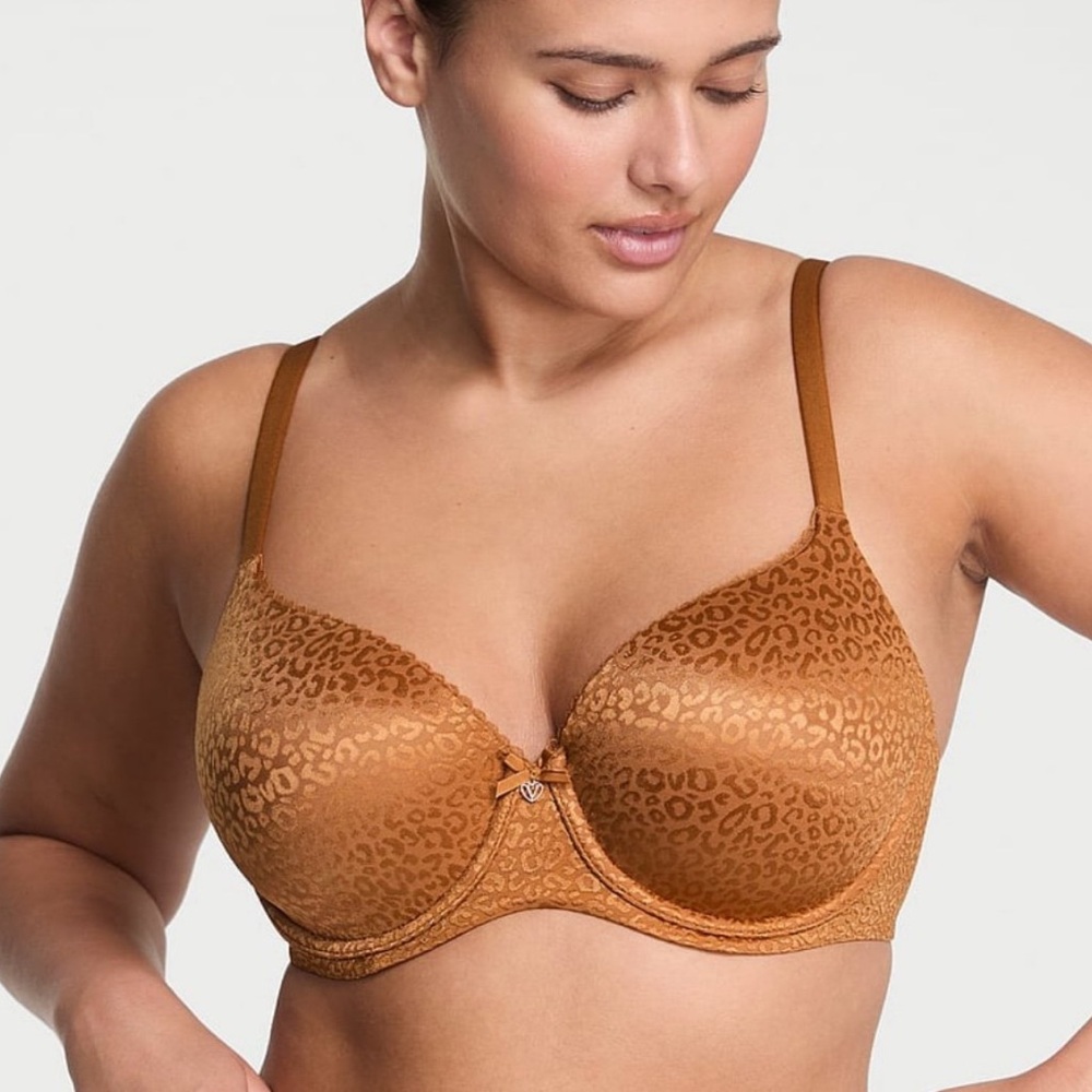38DD Victoria’s Secret Body by Victoria Lined Demi Bra - Picture 1 of 7